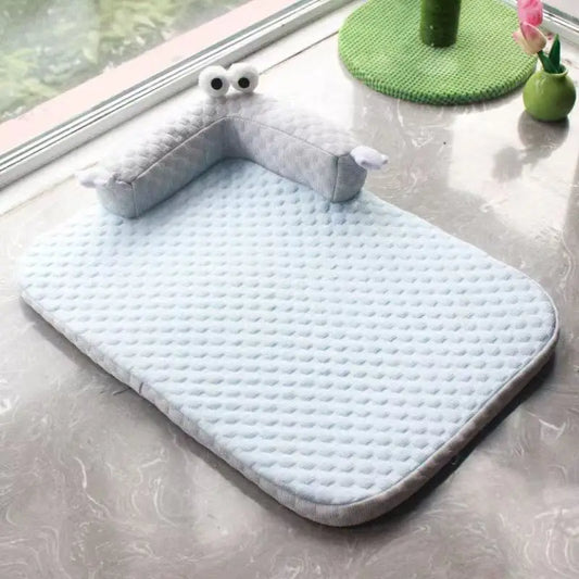 Breathable Summer Dog Bed Mat for Heatstroke Prevention